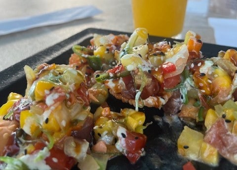 Ahi tuna nachos with mango salsa