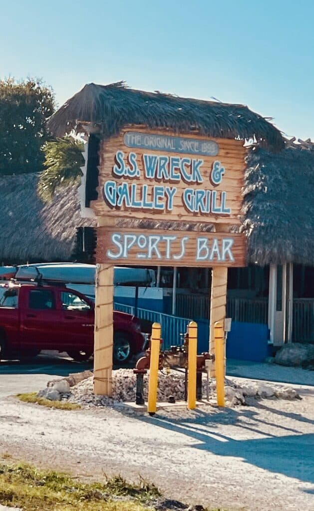 sign for the ss wreck restaurant in marathon florida