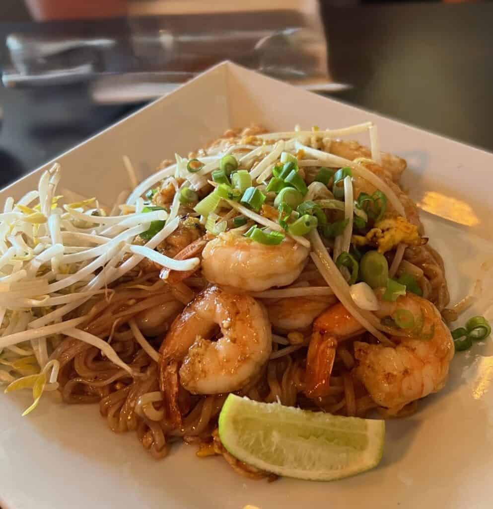 plate of pad thai