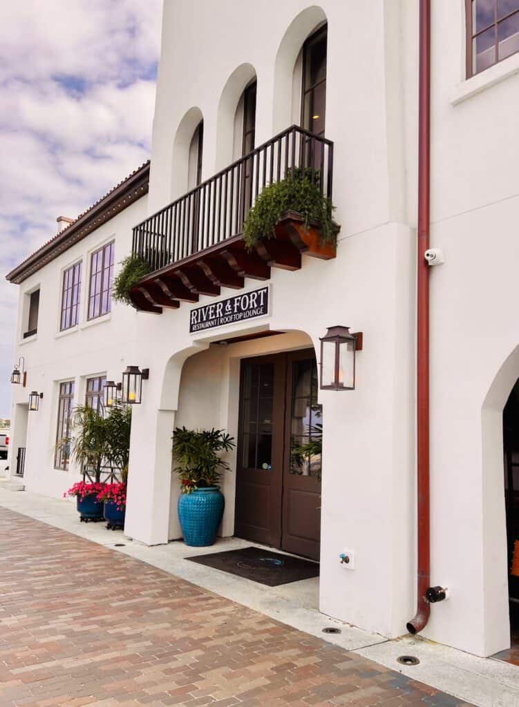 exterior image of river and fort restaurant in historic st augustine florida