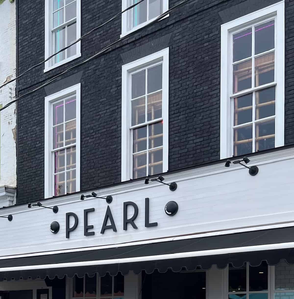 Front sign and entrance of Pearl Restaurant and Bar in Annapolis MD