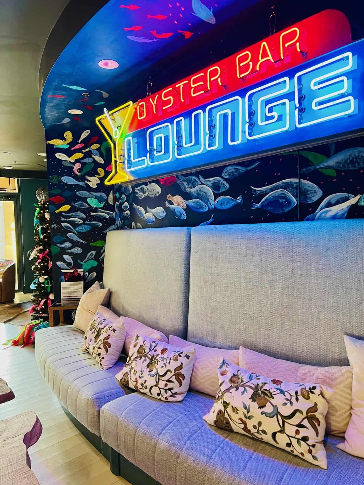 Interior of the Oyster Bar Lounge at Seasalt Annapolis